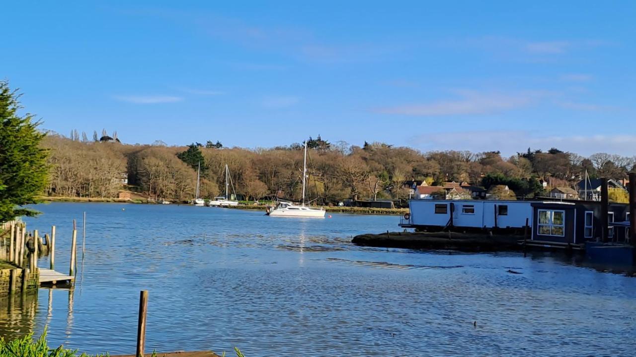 Sandown On The Creek Вуттон-Бридж Экстерьер фото