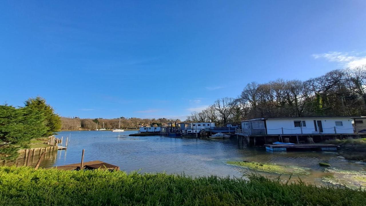 Sandown On The Creek Вуттон-Бридж Экстерьер фото